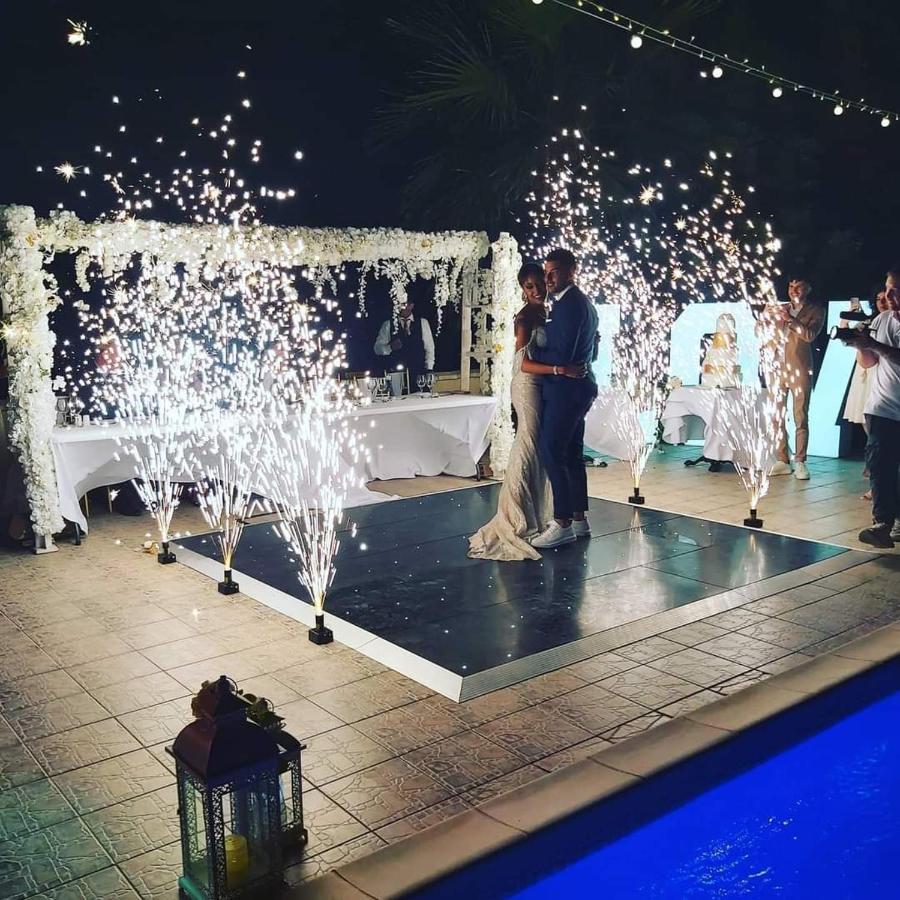 Larnaca Mansion Ideal For 3 Families Or More מראה חיצוני תמונה