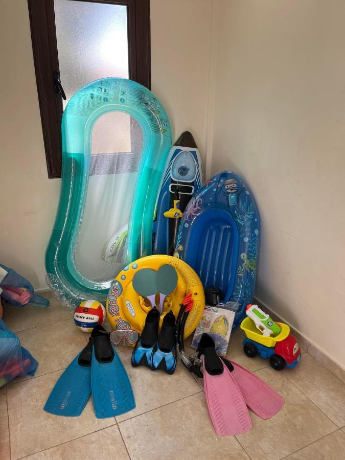 Larnaca Mansion Ideal For 3 Families Or More מראה חיצוני תמונה