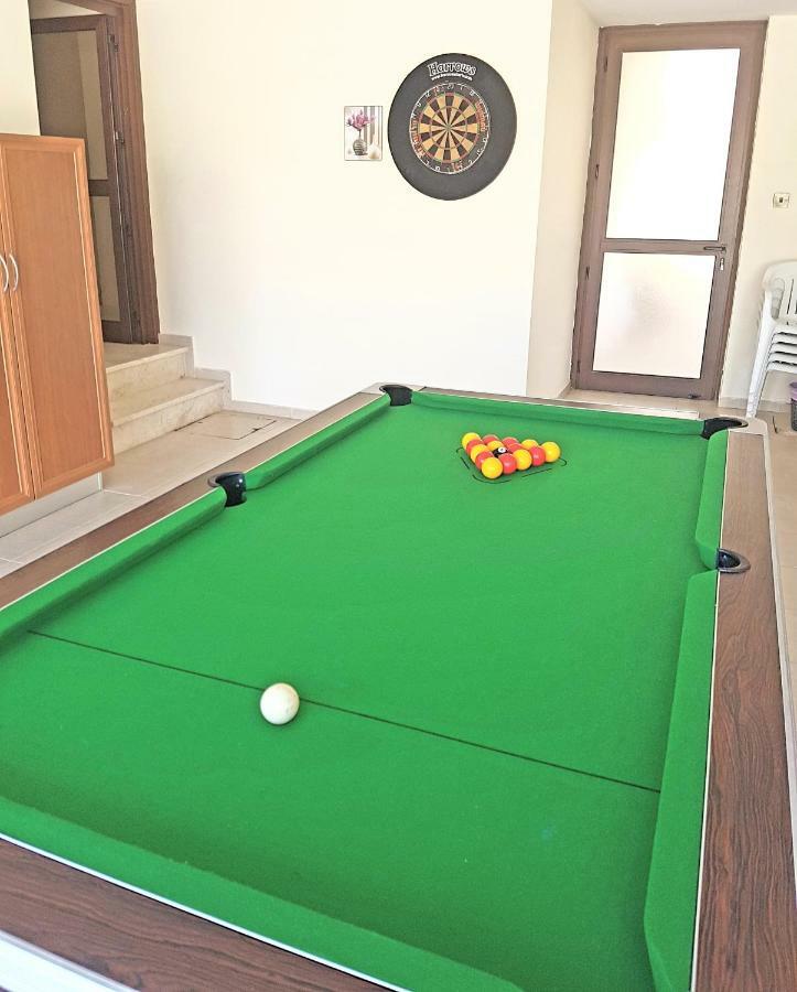 Larnaca Mansion Ideal For 3 Families Or More מראה חיצוני תמונה